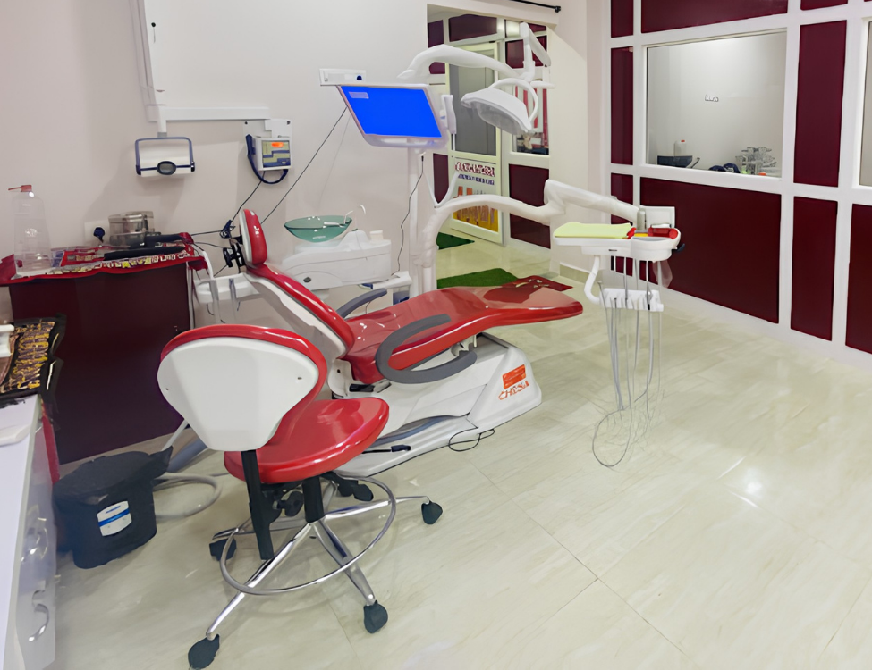Best Dental Clinic in Kapra NAKSHATHRA