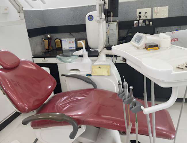 Best Dental Clinic in Faridabad - Mahajan Dental Centre (1)